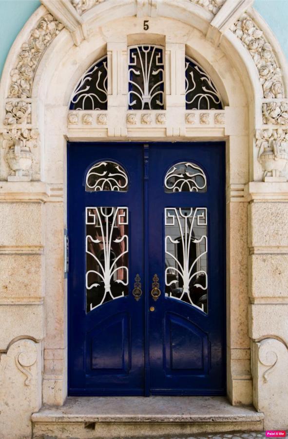 Apartamento Luxury Vintage apartment with all the comforts of home at the city centre, next to Marquês de Pombal *