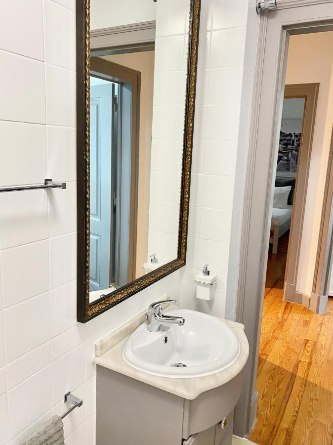 Apartamento Luxury Vintage apartment with all the comforts of home at the city centre, next to Marquês de Pombal Lisboa