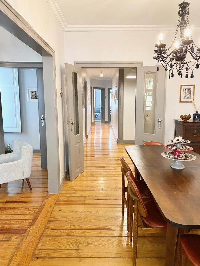 Apartamento Luxury Vintage apartment with all the comforts of home at the city centre, next to Marquês de Pombal *